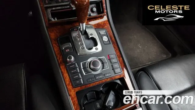 AUDI A8 4.2 FSI Quattro 2010 — photo 9 sur 26