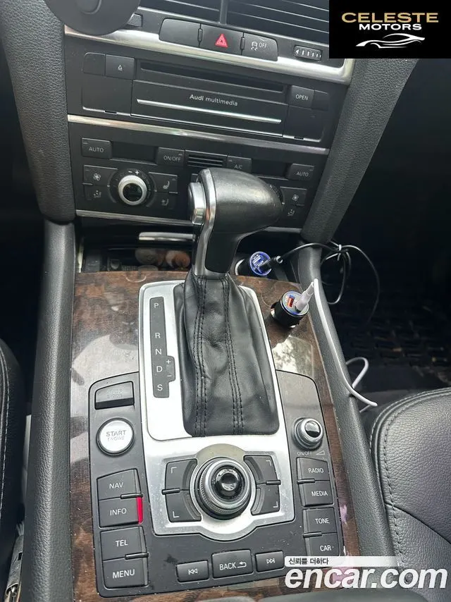 AUDI Q7 35 TDI Quattro Pro 2015 — photo 9 sur 19