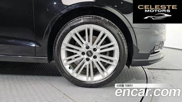 AUDI A3 40 TFSI 2018 — photo 5 sur 20
