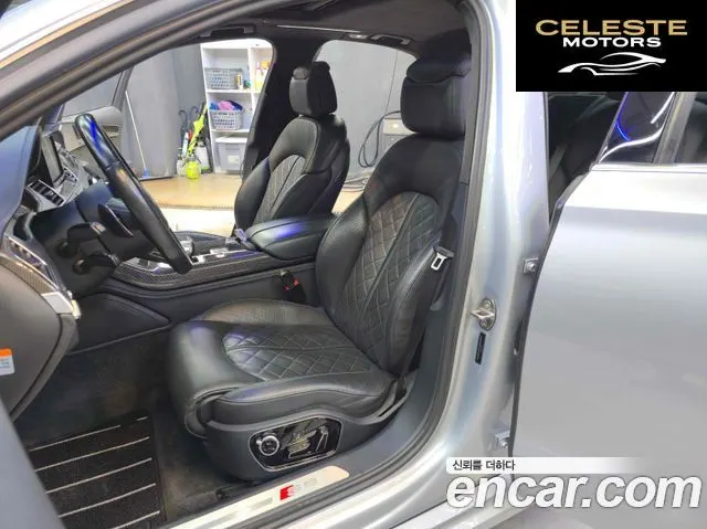 AUDI S8 4.0 TFSI Quattro 2015 — photo 17 sur 26