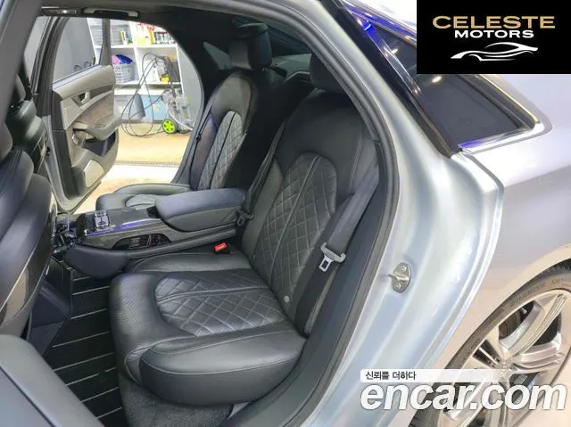AUDI S8 4.0 TFSI Quattro 2015 — photo 18 sur 26