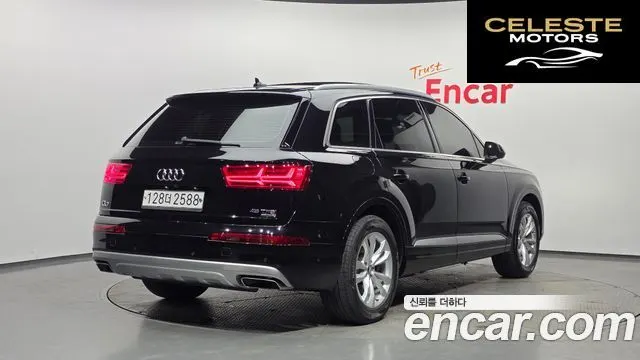 AUDI Q7 (4M) 45 TFSI Quattro 2019 — photo 2 sur 20