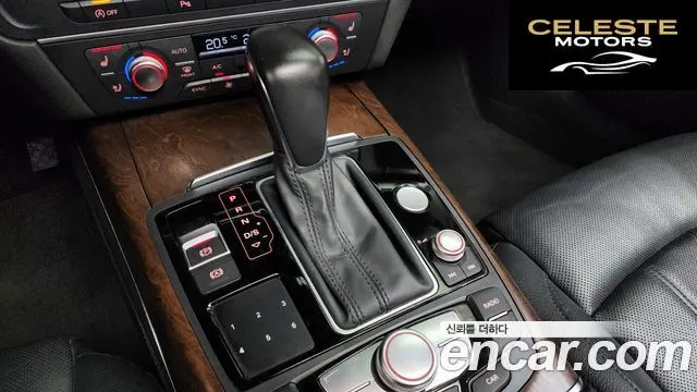 AUDI A7 40 TFSI Quattro Premium 2016 — photo 9 sur 20