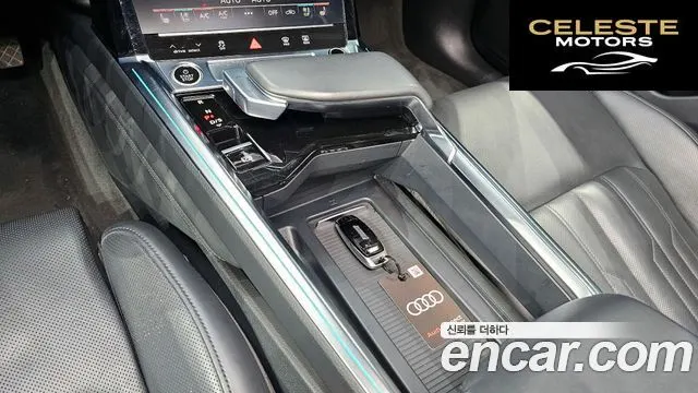 AUDI e-55 Quattro Sportback 2022 — photo 14 sur 26