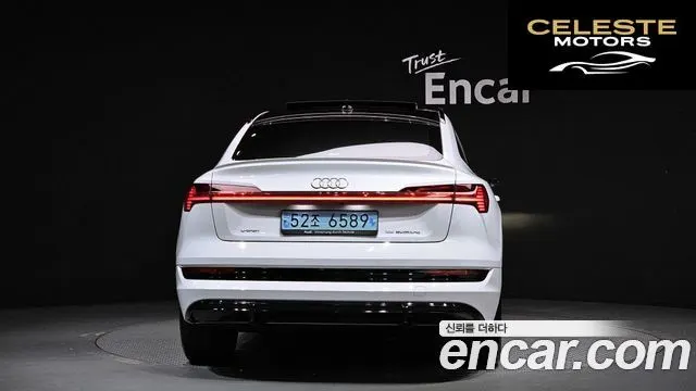 AUDI e-55 Quattro Sportback 2022 — photo 4 sur 26