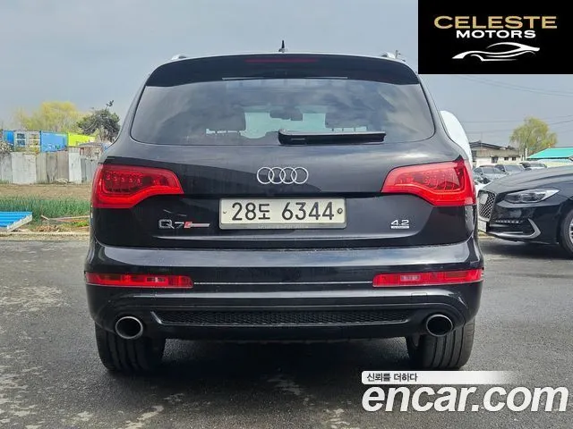 AUDI Q7 4.2 FSI Quattro 2010 — photo 4 sur 26