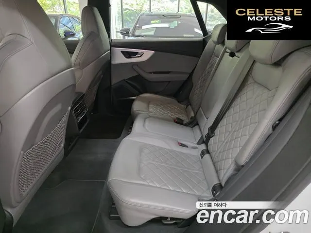 AUDI Q8 (4M) 55 TFSI Quattro Premium 2023 — photo 17 sur 26