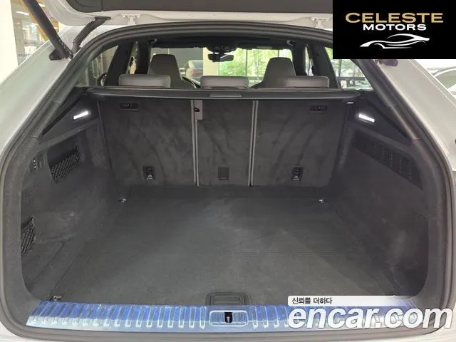 AUDI Q8 (4M) 55 TFSI Quattro Premium 2023 — photo 19 sur 26