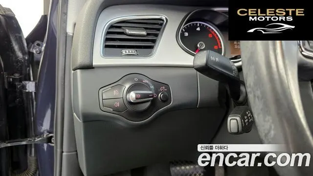 AUDI A4 30 TDI Dynamic 2015 — photo 16 sur 20