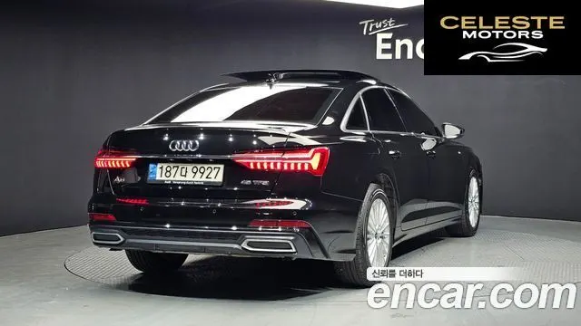 AUDI A6 (C8) 45 TFSI Premium 2021 — photo 2 sur 36