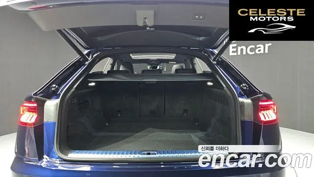 AUDI Q8 (4M) 50 TDI Quattro Premium 2021 — photo 16 sur 20