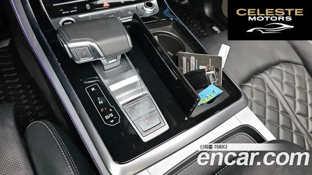 AUDI Q8 (4M) 50 TDI Quattro Premium 2021 — photo 9 sur 20