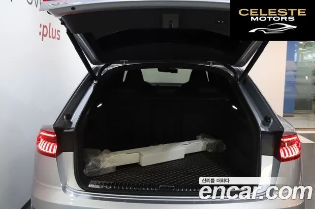 AUDI Q8 (4M) 50 TDI Quattro Premium 2021 — photo 20 sur 26