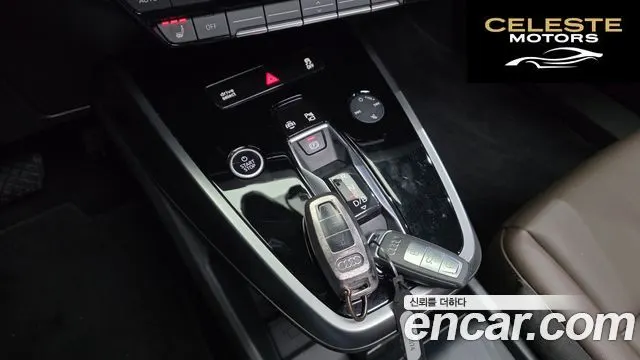 AUDI Q4 e-(F4) 40 Premium 2022 — photo 9 sur 20