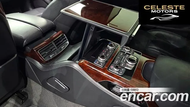 AUDI A8 4.2 FSI Quattro LWB 2012 — photo 17 sur 20