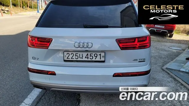 AUDI Q7 (4M) 45 TFSI Quattro 2019 — photo 3 sur 8