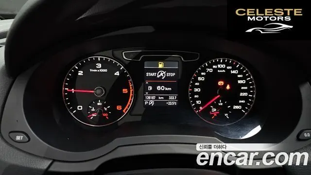 AUDI Q3 2.0 TDI Quattro Dynamic 2014 — photo 8 sur 20