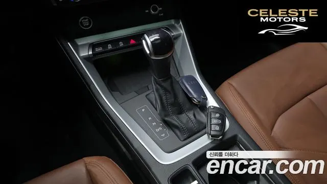 AUDI Q3 (F3) 35 TDI Quattro Premium 2023 — photo 12 sur 31