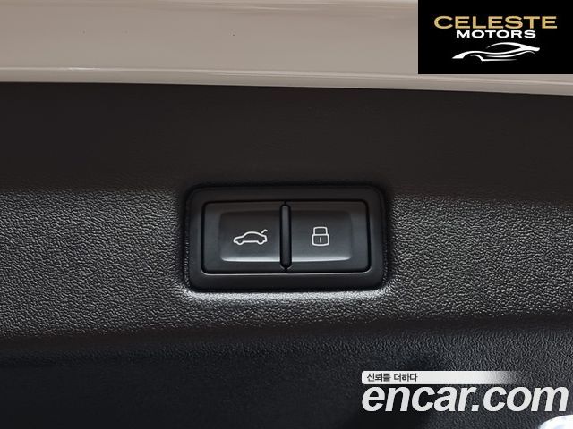 AUDI Q5 (80A) 40 TDI Quattro S Line 2025 — photo 19 sur 26