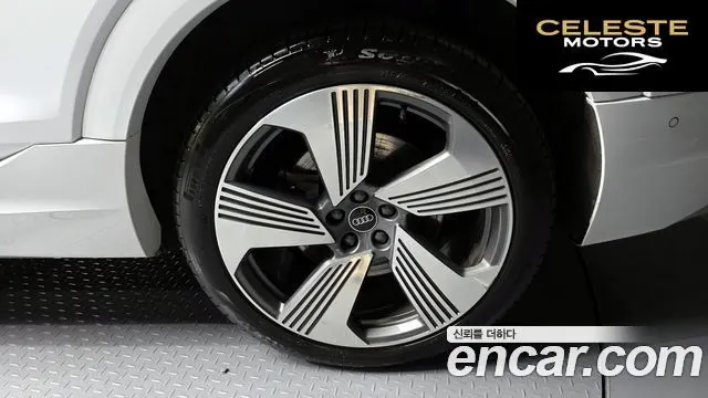 AUDI e-55 Quattro Sportback 2021 — photo 7 sur 33
