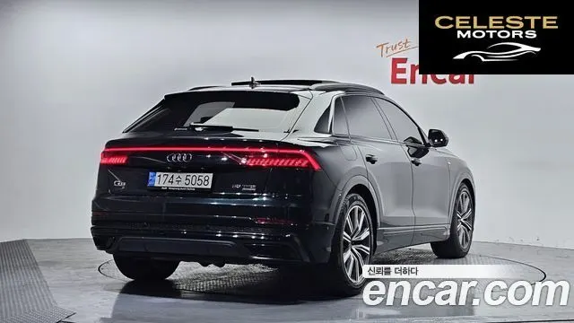 AUDI Q8 (4M) 55 TFSI Quattro Premium 2021 — photo 2 sur 20