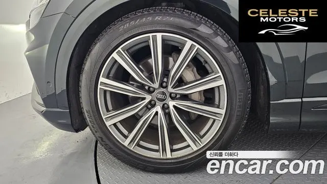 AUDI Q8 (4M) 55 TFSI Quattro Premium 2021 — photo 5 sur 20