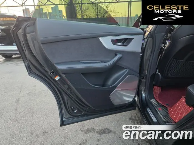 AUDI Q8 (4M) 55 TFSI Quattro Premium 2023 — photo 16 sur 18