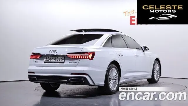AUDI A6 (C8) 45 TFSI Premium 2020 — photo 1 sur 20