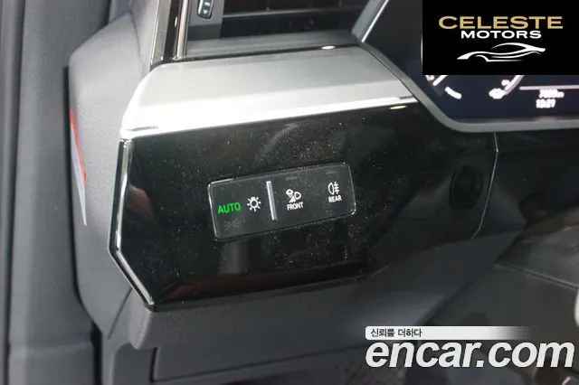 AUDI Q8 e-(GE) 55 Quattro Sportback 2024 — photo 13 sur 26