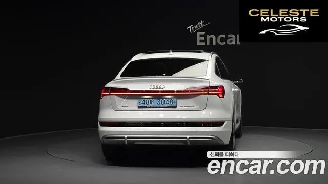 AUDI e-55 Quattro Sportback 2021 — photo 4 sur 20