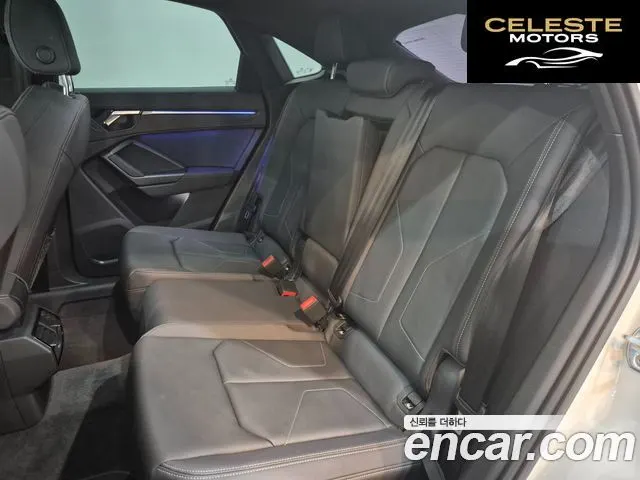 AUDI Q3 (F3) 35 TDI Premium Sportback 2020 — photo 11 sur 26