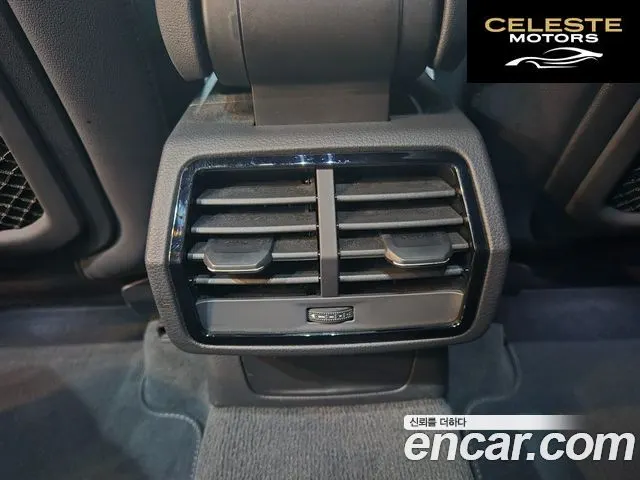 AUDI Q3 (F3) 35 TDI Premium Sportback 2020 — photo 17 sur 26