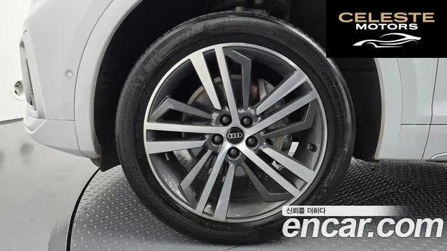 AUDI Q5 (FY) 45 TFSI Quattro Premium 2021 — photo 5 sur 20
