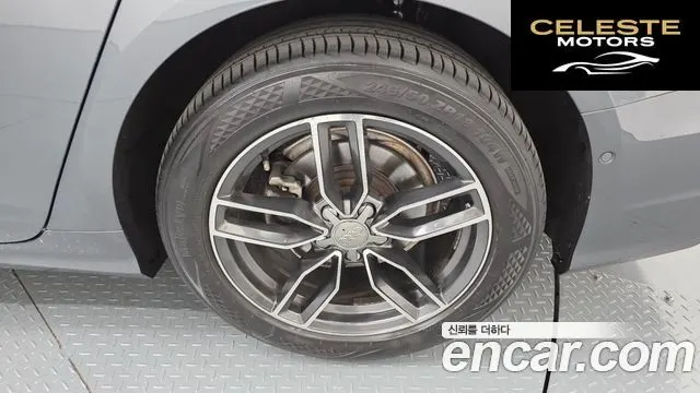 AUDI A6 (C8) 40 TDI Quattro Premium 2020 — photo 7 sur 33