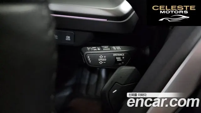 AUDI Q4 e-(F4) 45 Premium 2025 — photo 18 sur 36