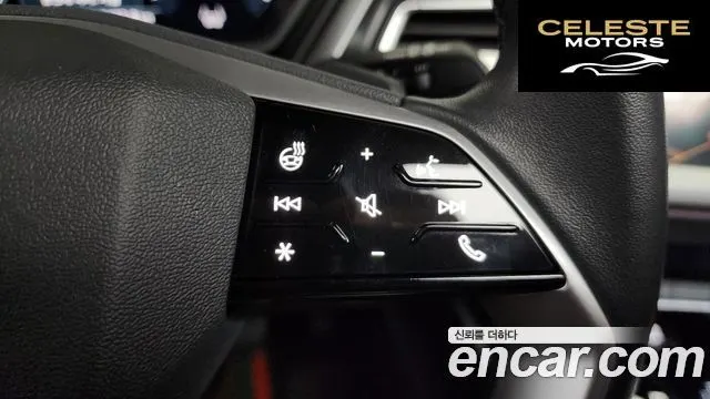 AUDI Q4 e-(F4) 45 Premium 2025 — photo 32 sur 36