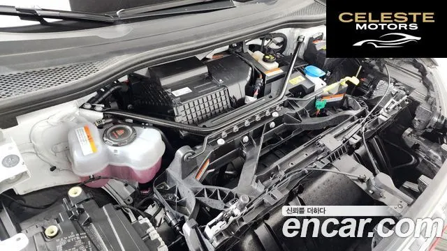 AUDI Q4 e-(F4) 45 Premium 2025 — photo 5 sur 36