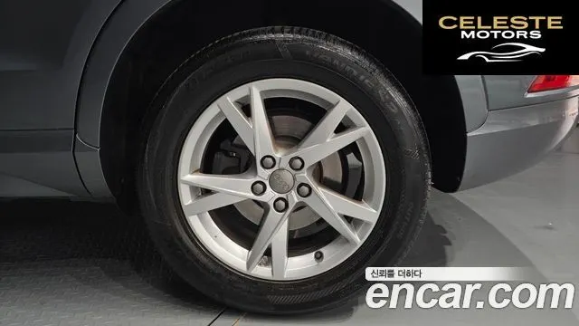 AUDI Q3 30 TDI Quattro Line 2015 — photo 6 sur 32