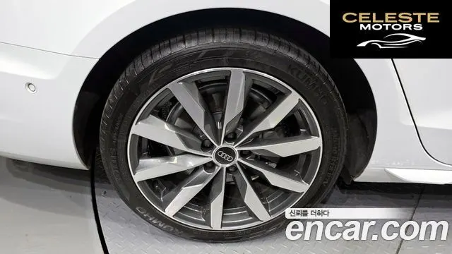 AUDI A4 (B9) 40 TFSI Premium 2023 — photo 5 sur 41