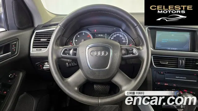 AUDI Q5 2.0 TDI Quattro 2012 — photo 13 sur 20