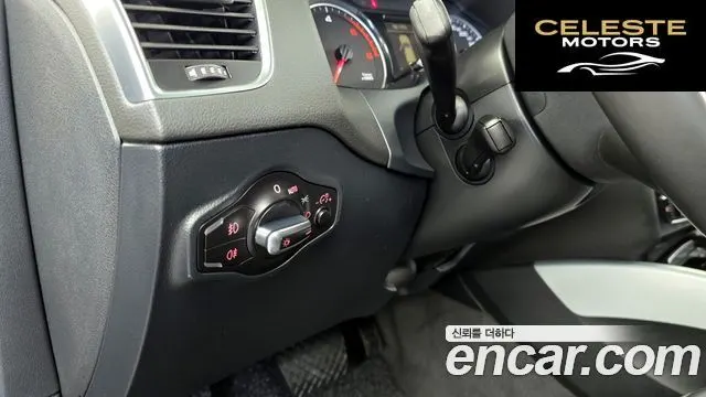 AUDI Q5 2.0 TDI Quattro 2012 — photo 19 sur 20