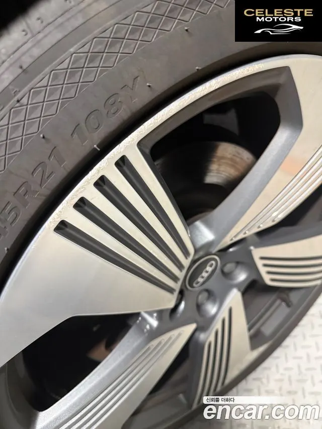 AUDI e-55 Quattro Sportback 2022 — photo 3 sur 7