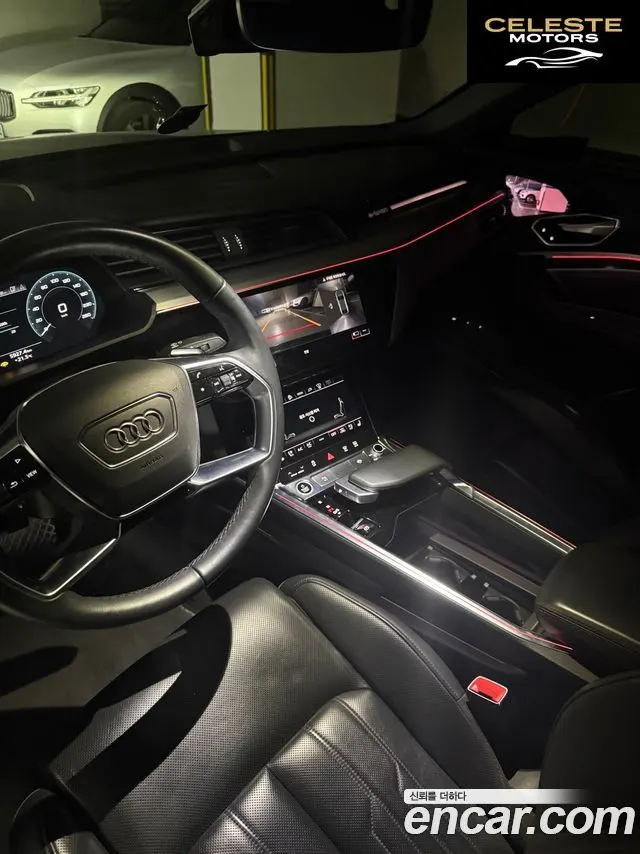 AUDI e-55 Quattro Sportback 2022 — photo 7 sur 7