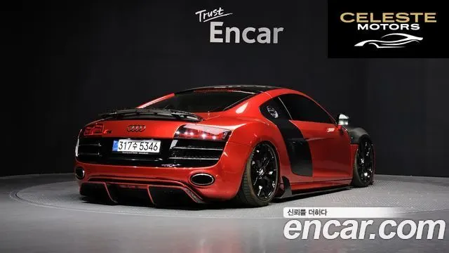 AUDI R8 5.2 V10 Coupé 2010 — photo 2 sur 20