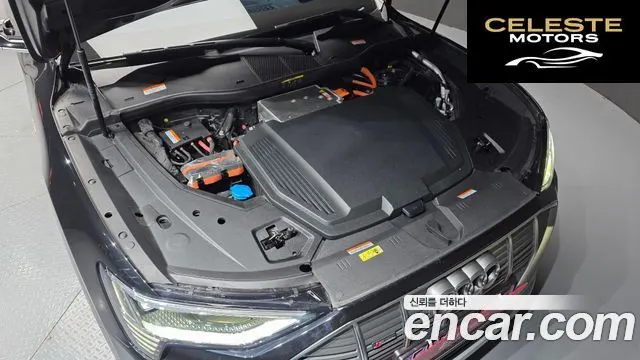 AUDI e-55 Quattro Sportback 2022 — photo 6 sur 34