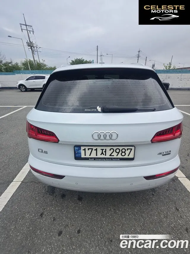 AUDI Q5 (FY) 40 TDI Quattro Premium 2020 — photo 4 sur 10
