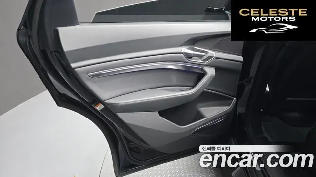 AUDI e-55 Quattro Sportback 2022 — photo 15 sur 34