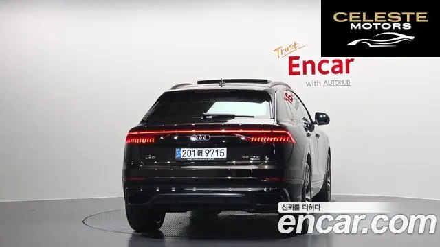 AUDI Q8 (4M) 55 TFSI Quattro Premium 2023 — photo 4 sur 37