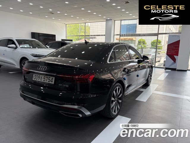 AUDI A4 (B9) 40 TFSI Premium 2023 — photo 2 sur 26