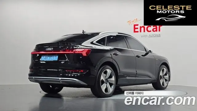 AUDI e-55 Quattro Sportback 2021 — photo 2 sur 35
